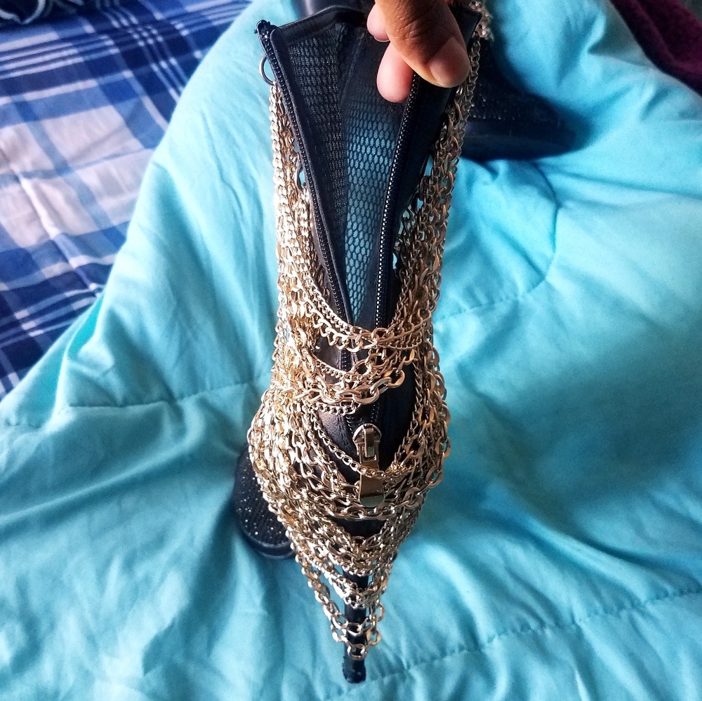 Open toe Chain Boots - Picture 2 of 6